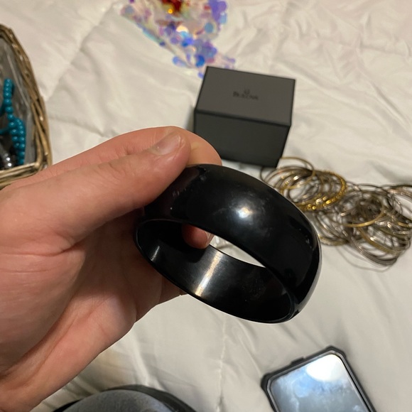 BLACK ACRYLIC BRACELET - Picture 4 of 7